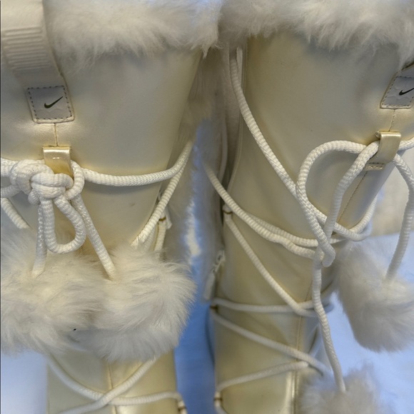 Nike Rare vintage snow boots women’s 8.5 Glacier White - Picture 5 of 9